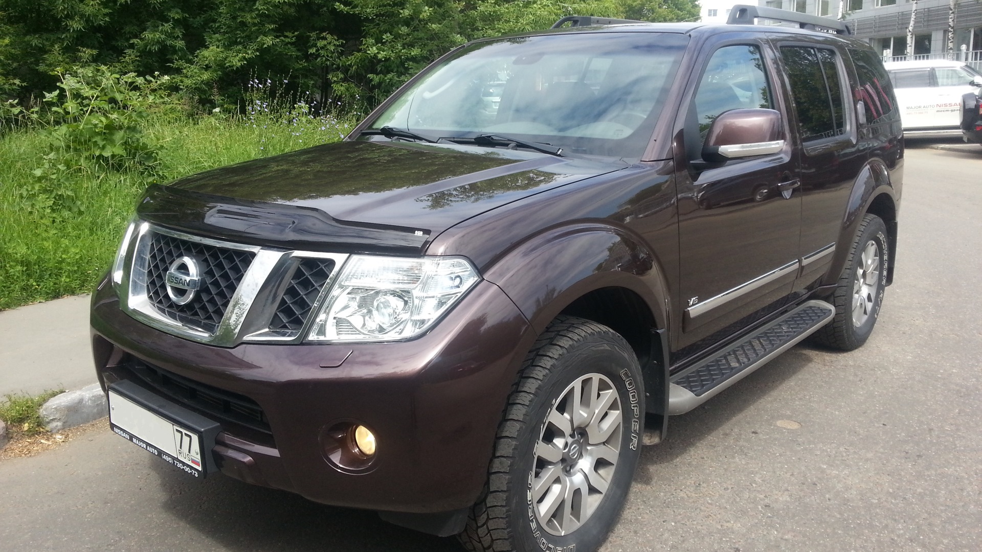 Дефлекторы nissan patrol y62. Pathfinder r51 дефлекторы с хромом. Дефлекторы окна на ниссан патфайндер р51. Дефлектор ниссан патфайндер р51. Дефлектор капота nissan pathfinder r51.