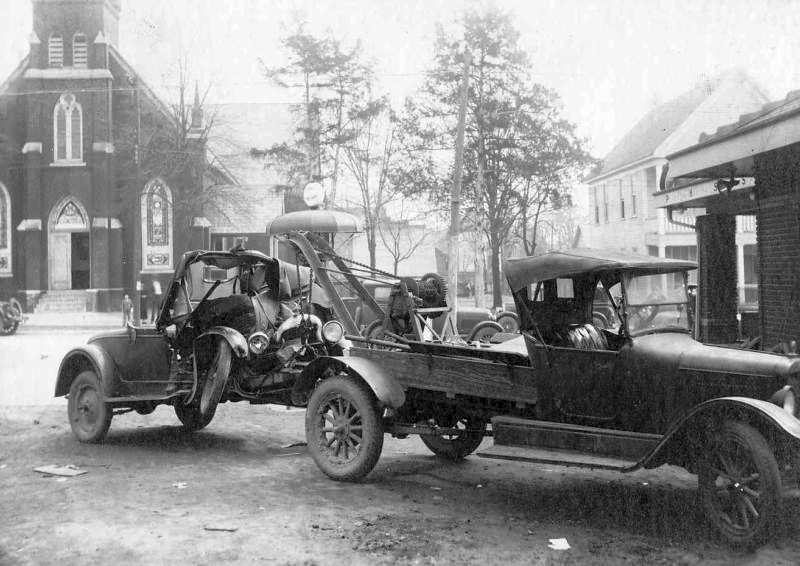 Old Ford Tow Truck