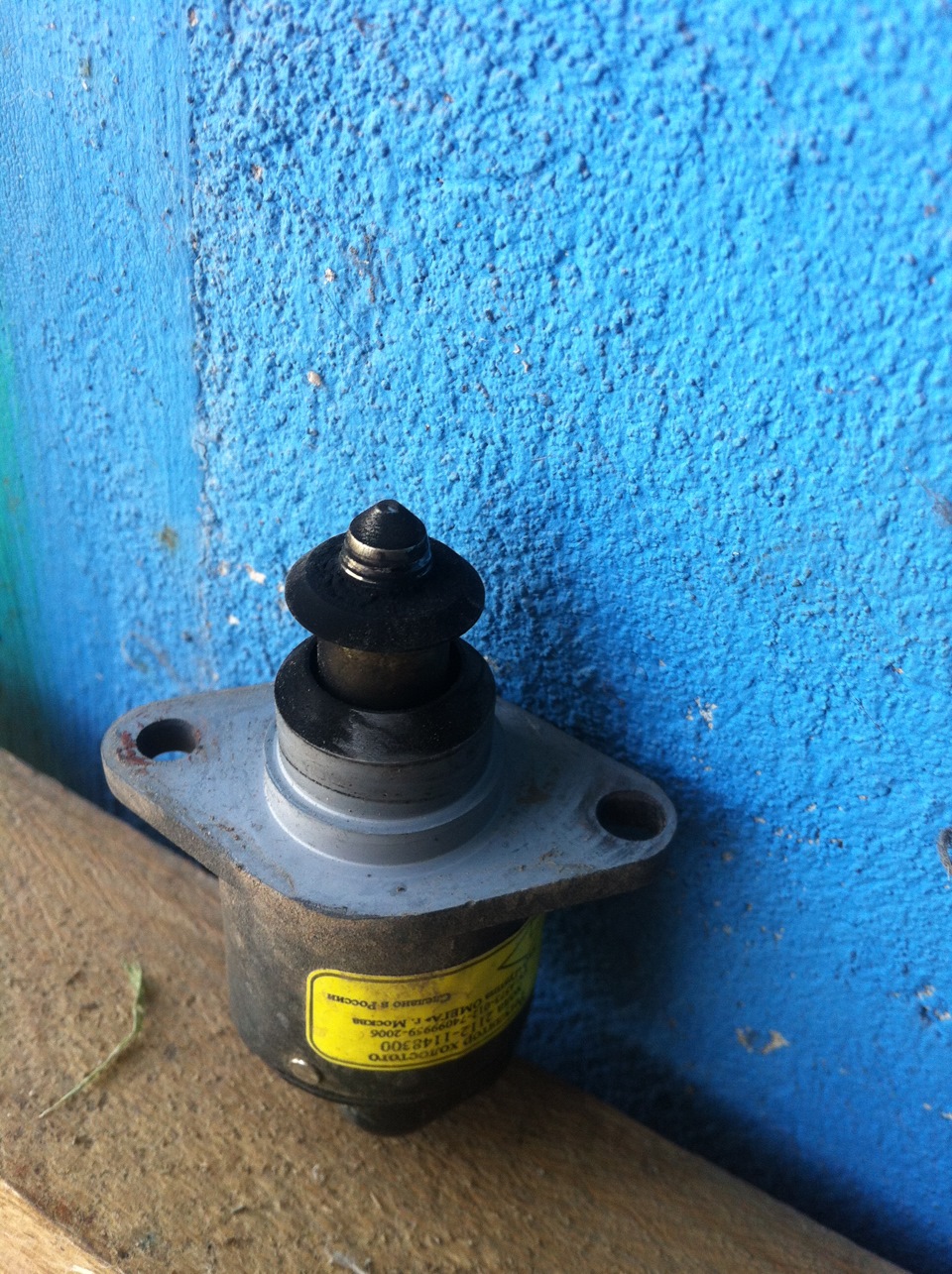 Чистка дроссельного узла — Lada Калина седан, 1,6 л, 2008 года | своими ...