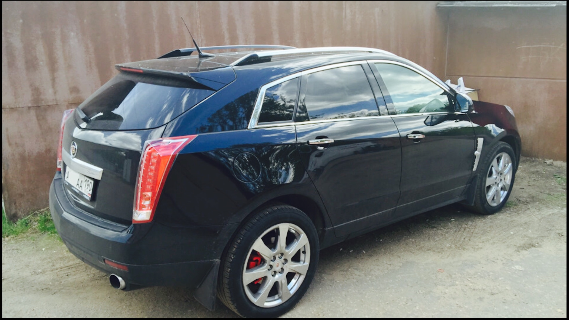 Cadillac SRX (2G) 3.0 бензиновый 2010 | 2 Чёрный на DRIVE2