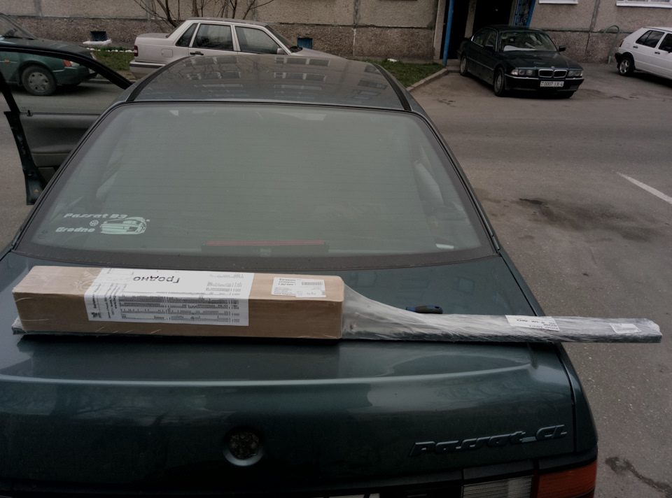 Багажник на крышу — Volkswagen Passat B3, 1,6 л, 1988 года | запчасти ...