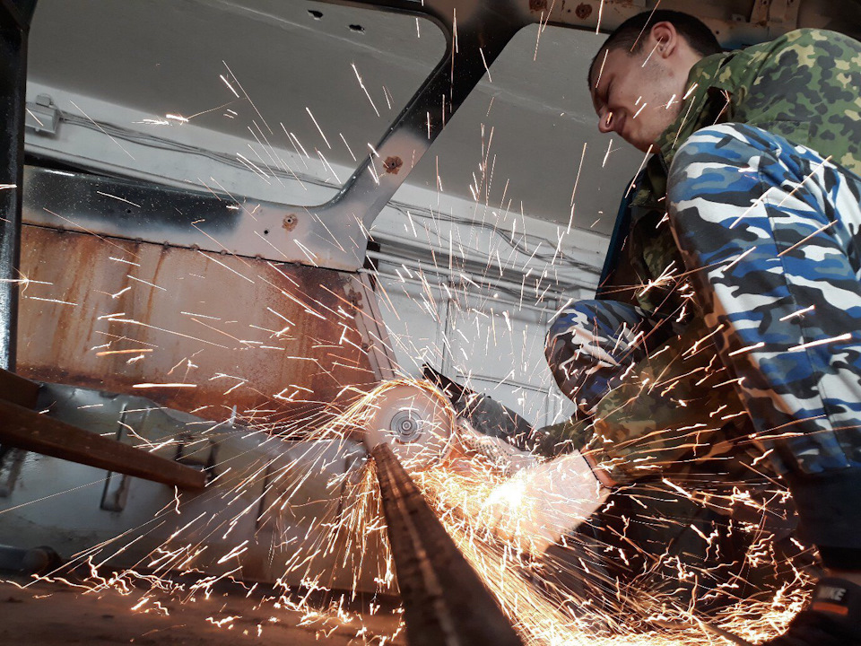 Поехали крушить и до ВТБ все то, чего так строили. Автозвука в Наро ...