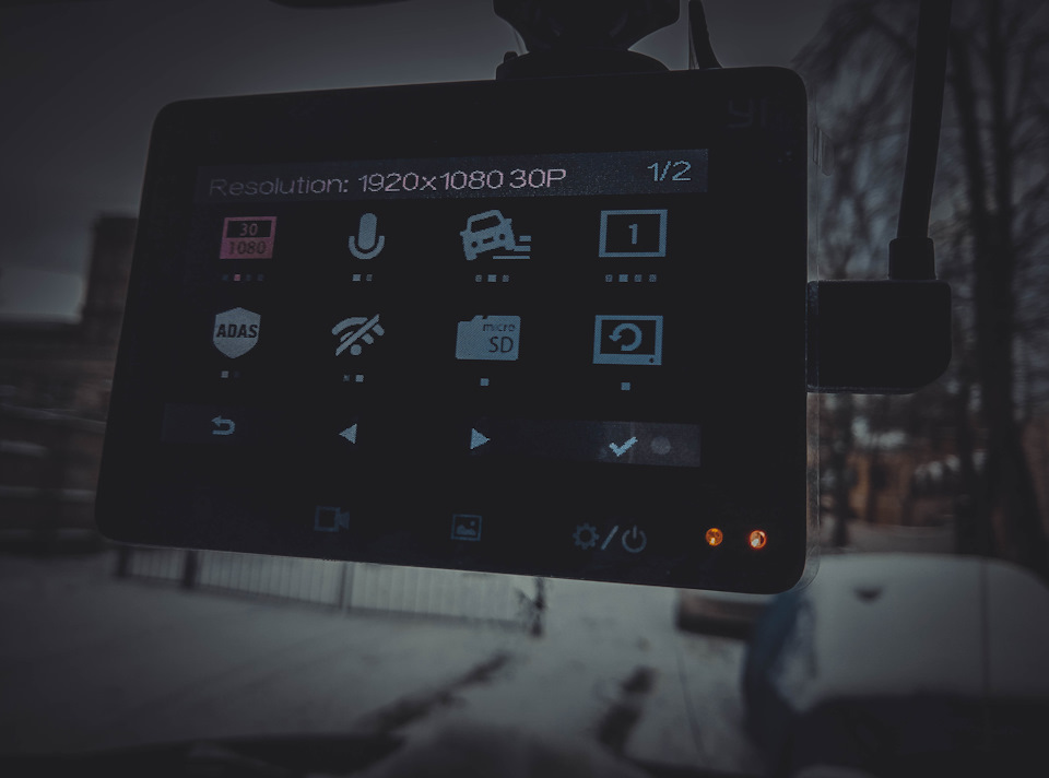 Xiaomi Yi менюшка — Mitsubishi Montero Sport (1G)