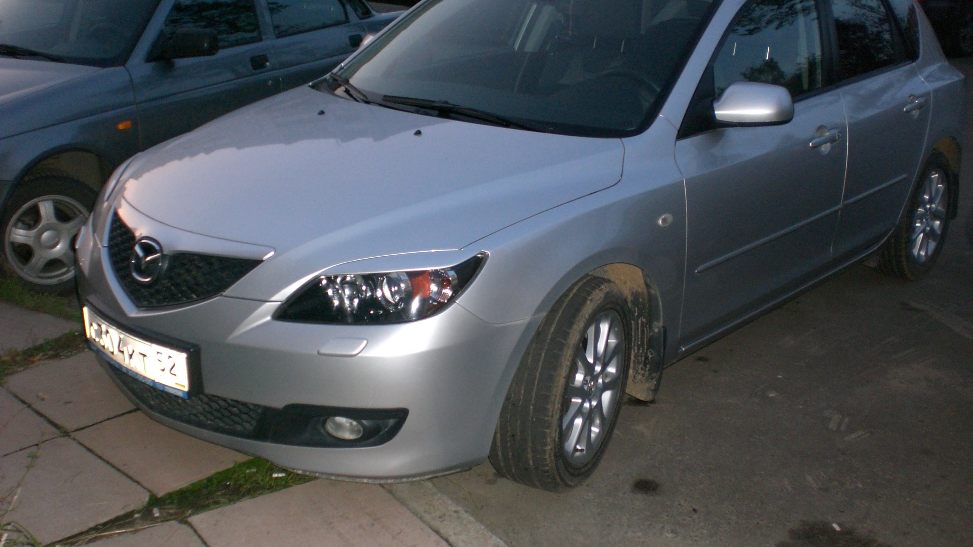 Серебристая 3. Mazda 3 серебристый 2008. Мазда 3 2008 серебристая. Мазда 3 2008 года серебристая. Mazda 3 серебристая.