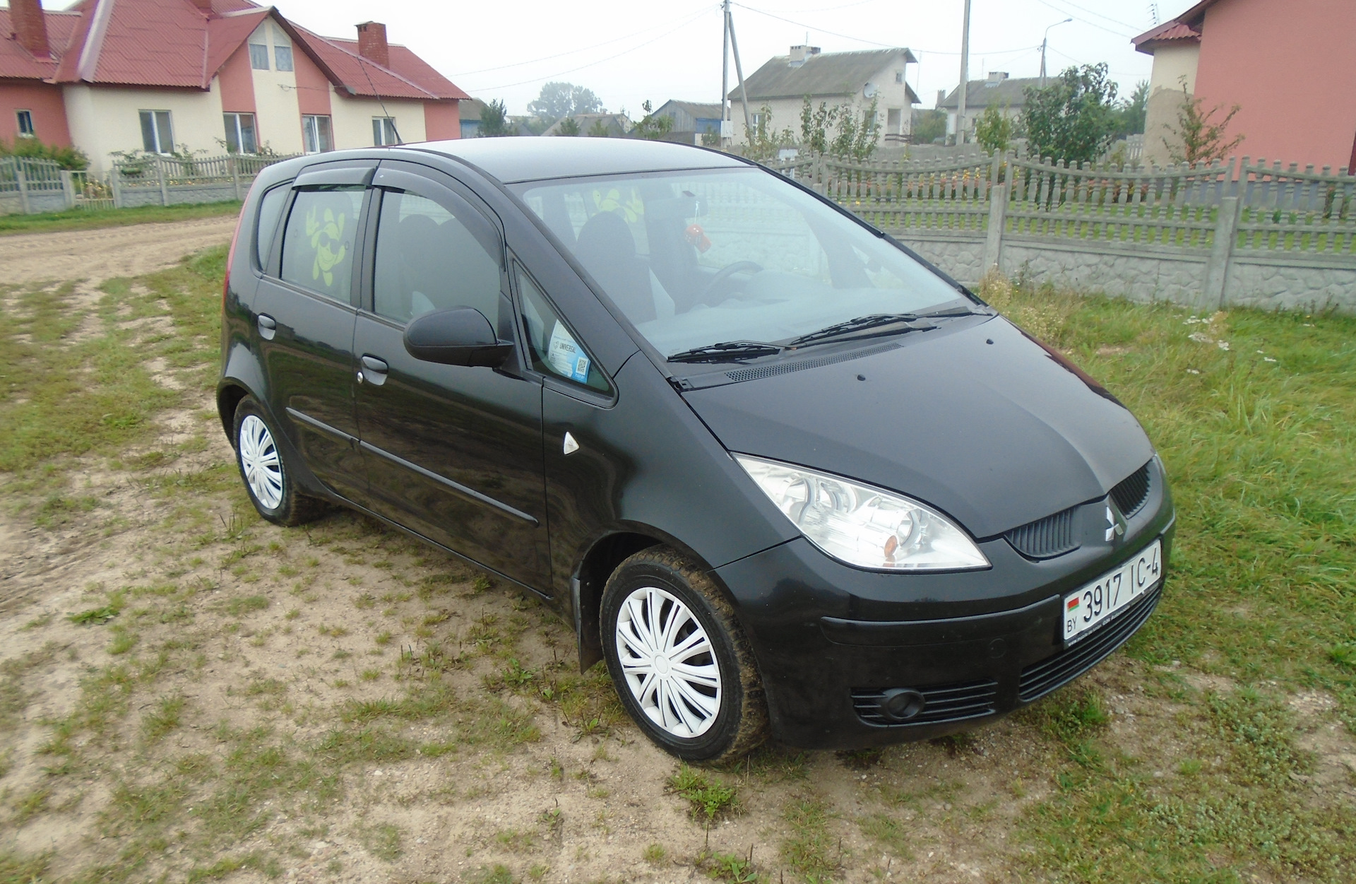 Mitsubishi colt 6. Мицубиси Кольт 1.5 2006 серый. Mitsubishi Colt 1.5. Mitsubishi Colt 2006. Митсубиши Кольт 2006 год.