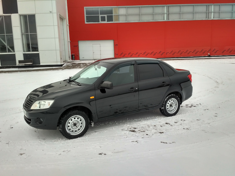 Помыл машину и обработка силиконом — Lada Гранта, 1,6 л, 2012 года ...