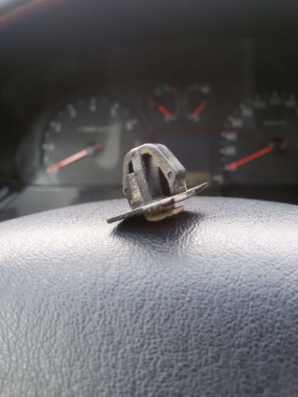 ремонт молдингов — Hyundai Sonata IV (EF), 2,7 л, 2007 года | своими ...