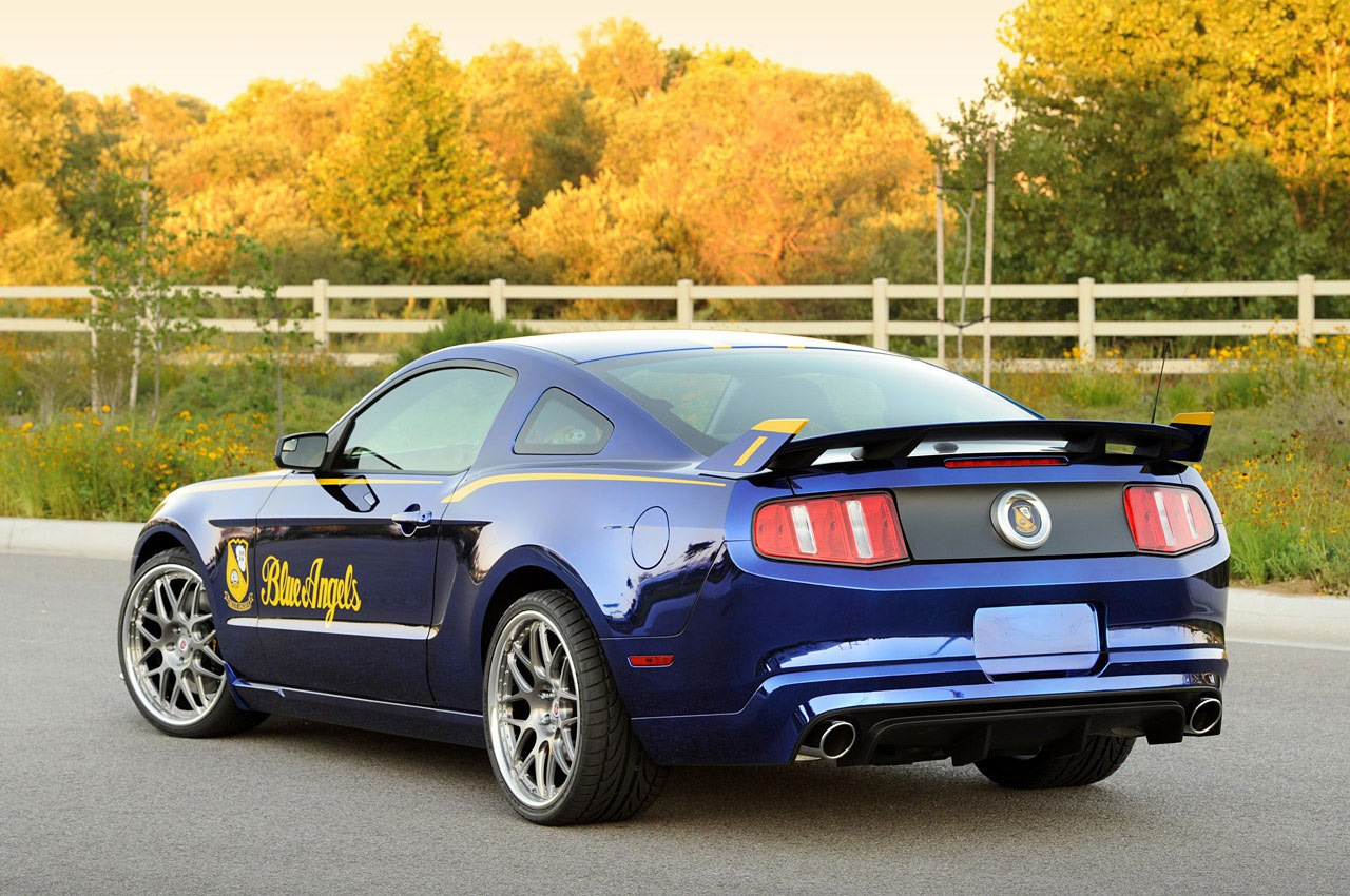 Ford Mustang 2011 Blue