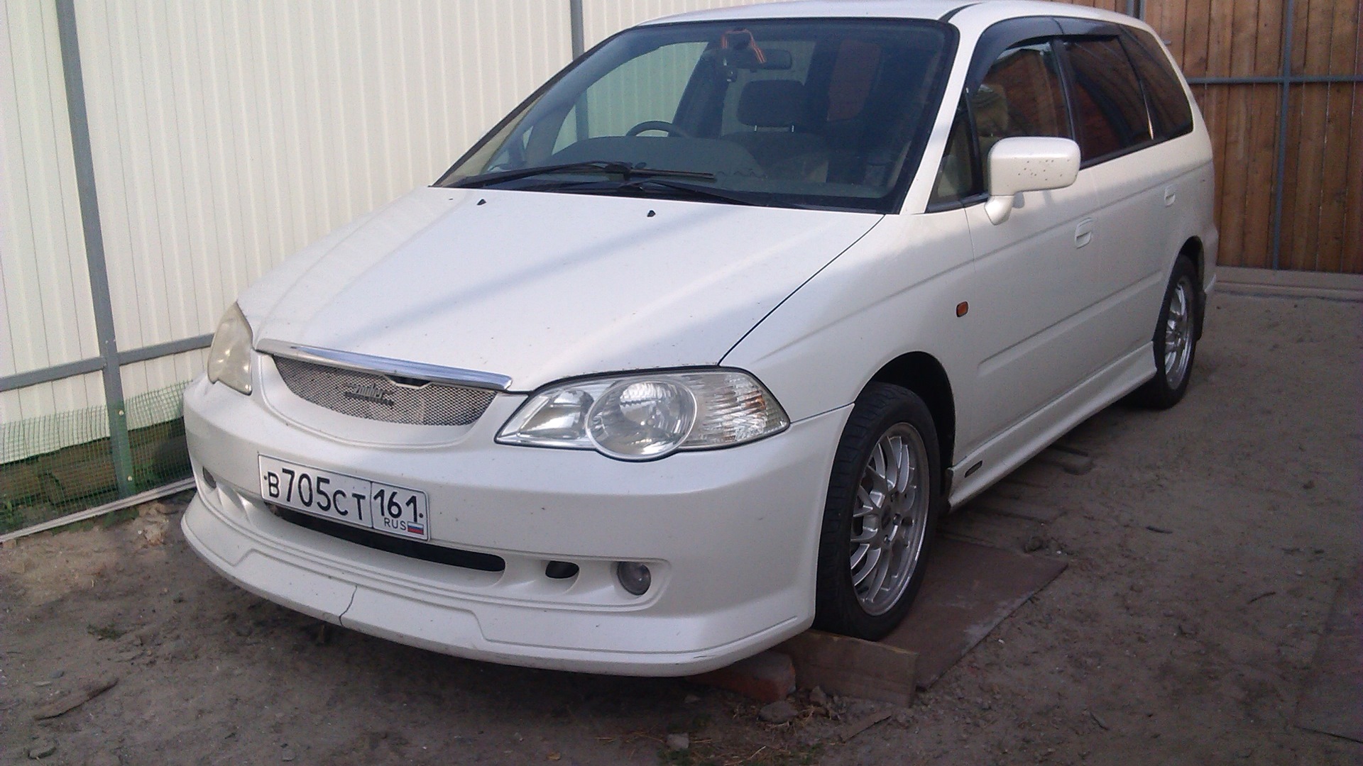 Honda Odyssey (2G) 2.3 бензиновый 2001 | 