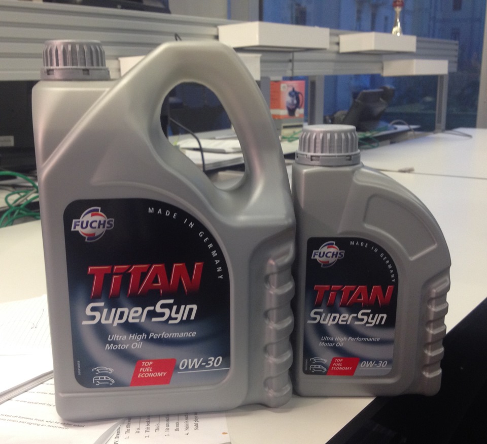 Fuchs titan supersyn. Fuchs Titan SUPERSYN 0w-30. Fuchs Titan SUPERSYN 10w-60. SUPERSYN 10w-60. Fuchs Titan long Life ||| 0 w30.