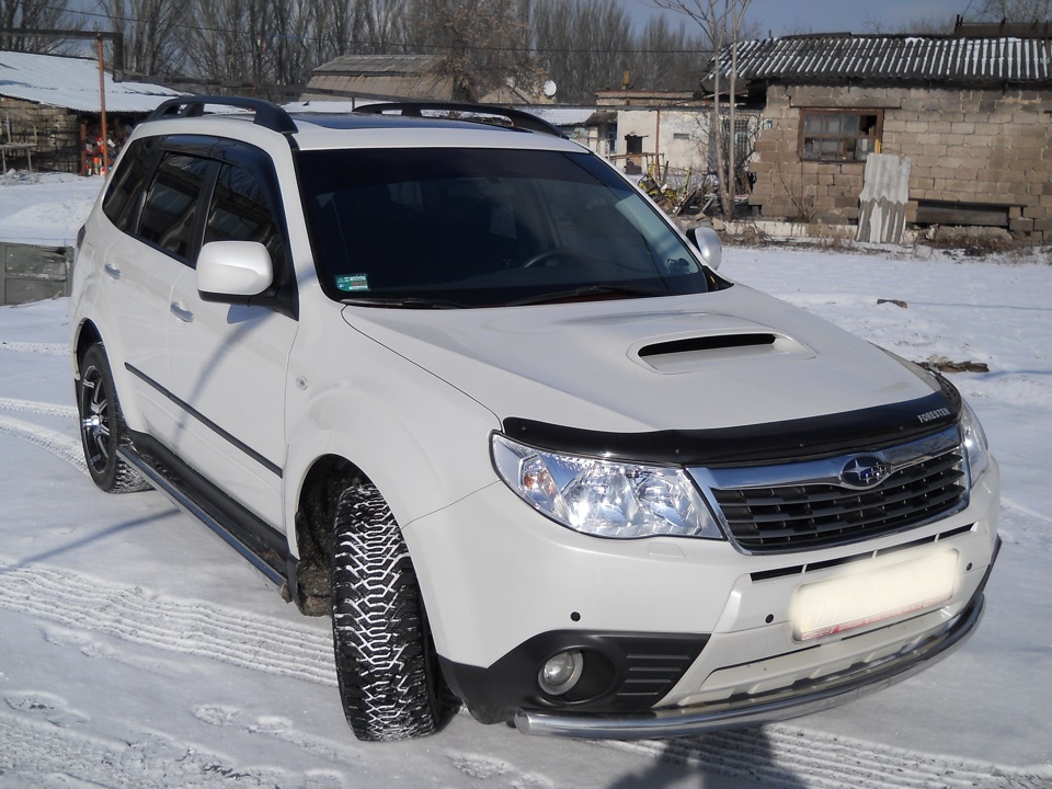 Дефлектор forester. Subaru Forester sh белый. Дефлектор капота Субару Форестер sh. Дефлектор капота Forester sh5. Субару Форестер 2009.