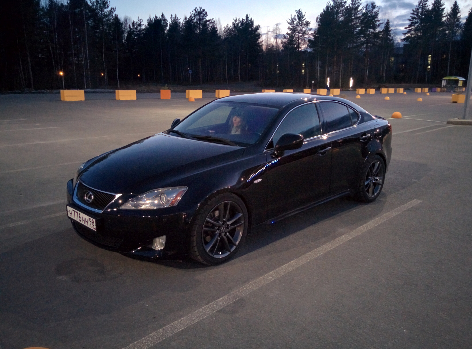 Lexus is 350 f Sport Black