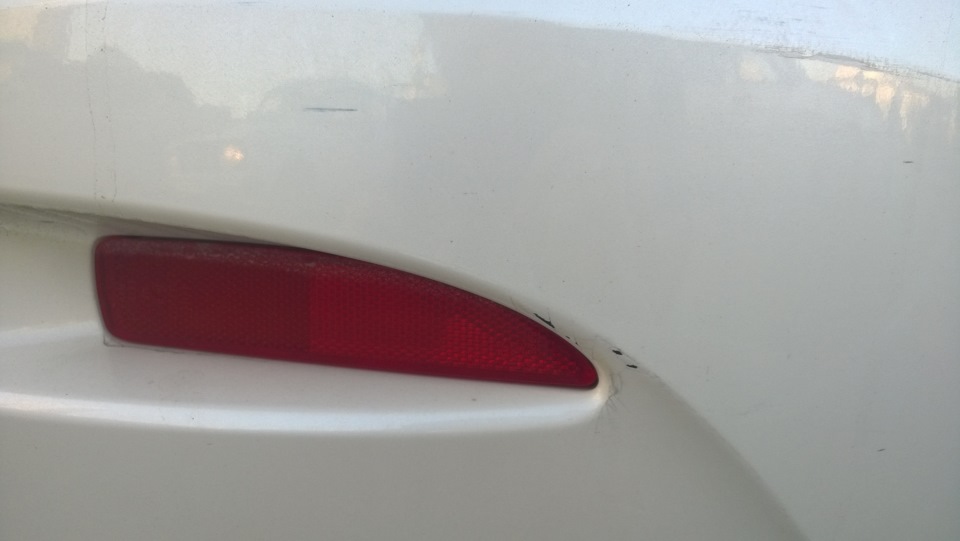 поцарапали бампер во дворе. — Mazda 3 (3G) BM, 1,6 л, 2014 года | ДТП ...