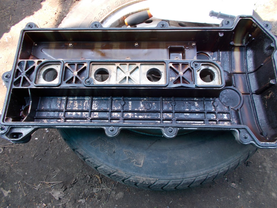 С. Клапанная крышка дюратек 2. 0 бензин. Клапанная крышка duratec. 6 100.