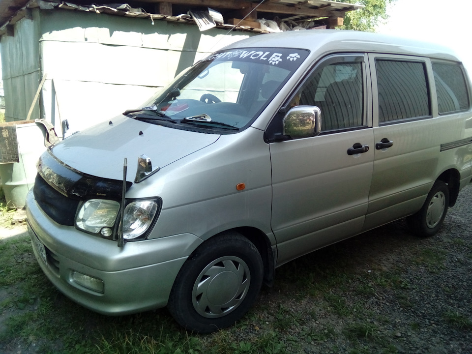 Toyota town ace noah аналог с левым рулем