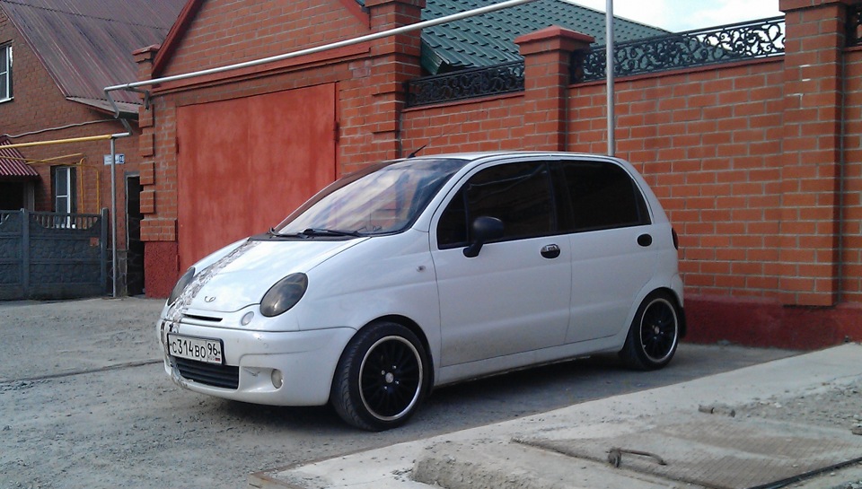 Тонированный матиз. Daewoo Matiz бункер. Daewoo Matiz БПАН. Заниженный Daewoo Matiz. Матиз занижение.