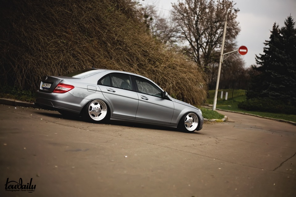 So low. Заниженный w204. On the Low.