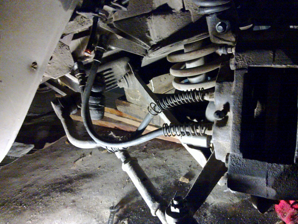 Застрял поршень в суппорте. — Москвич 2140, 1,5 л, 1985 года | своими ...