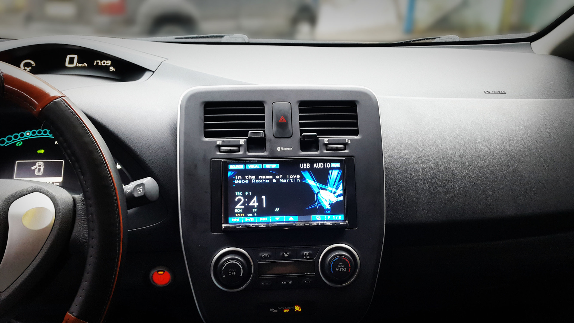 Штатная магнитола ниссан леаф 2013 год. Магнитола nissan leaf. Nissan leaf меню магнитолы. Android магнитола nissan leaf. Leaf магнитола.