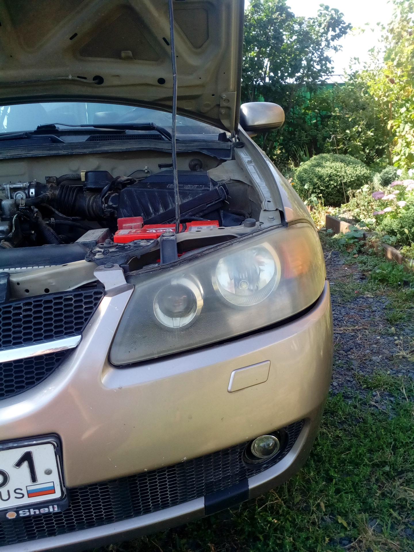 полировка фар зубной пастой — Nissan Almera II (N16), 2005 года ...