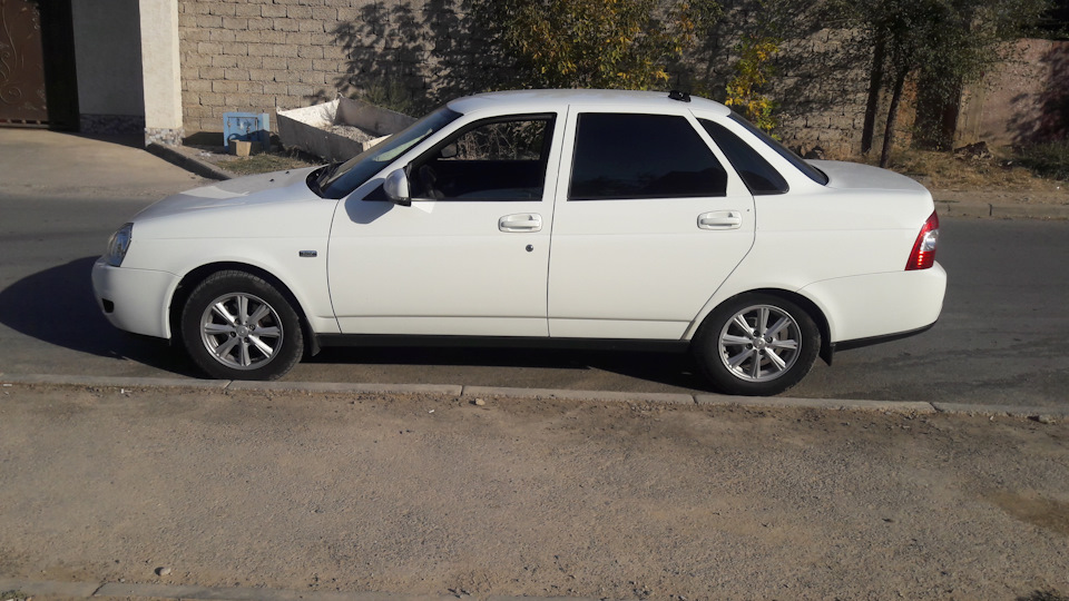 куплю ладу приору в тамбове у частных лиц!. Lada приора 2014. приора седан 2014. приора седан 2014. лада приора седан белая 2170.