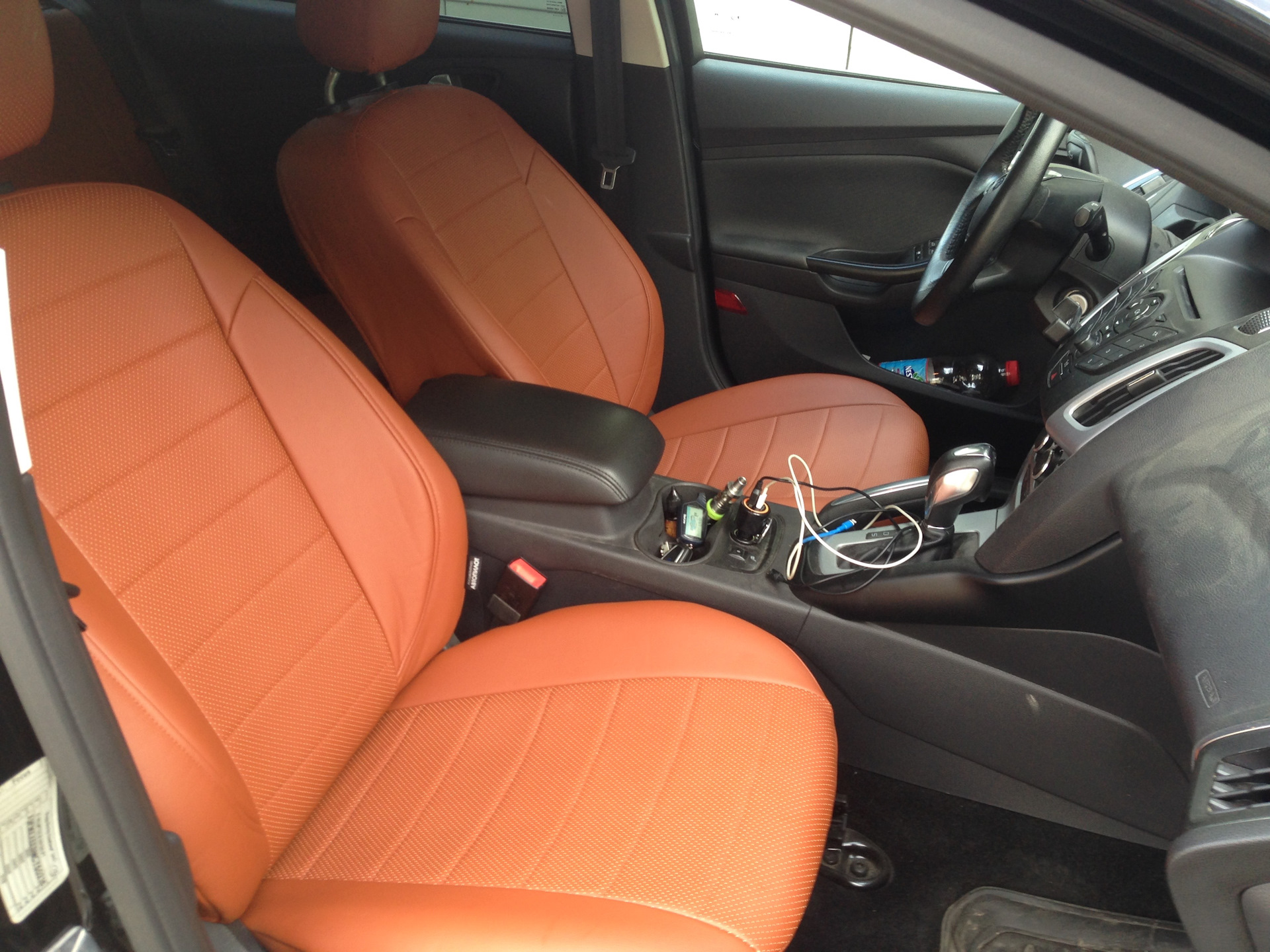 установка авточехлов автопилот