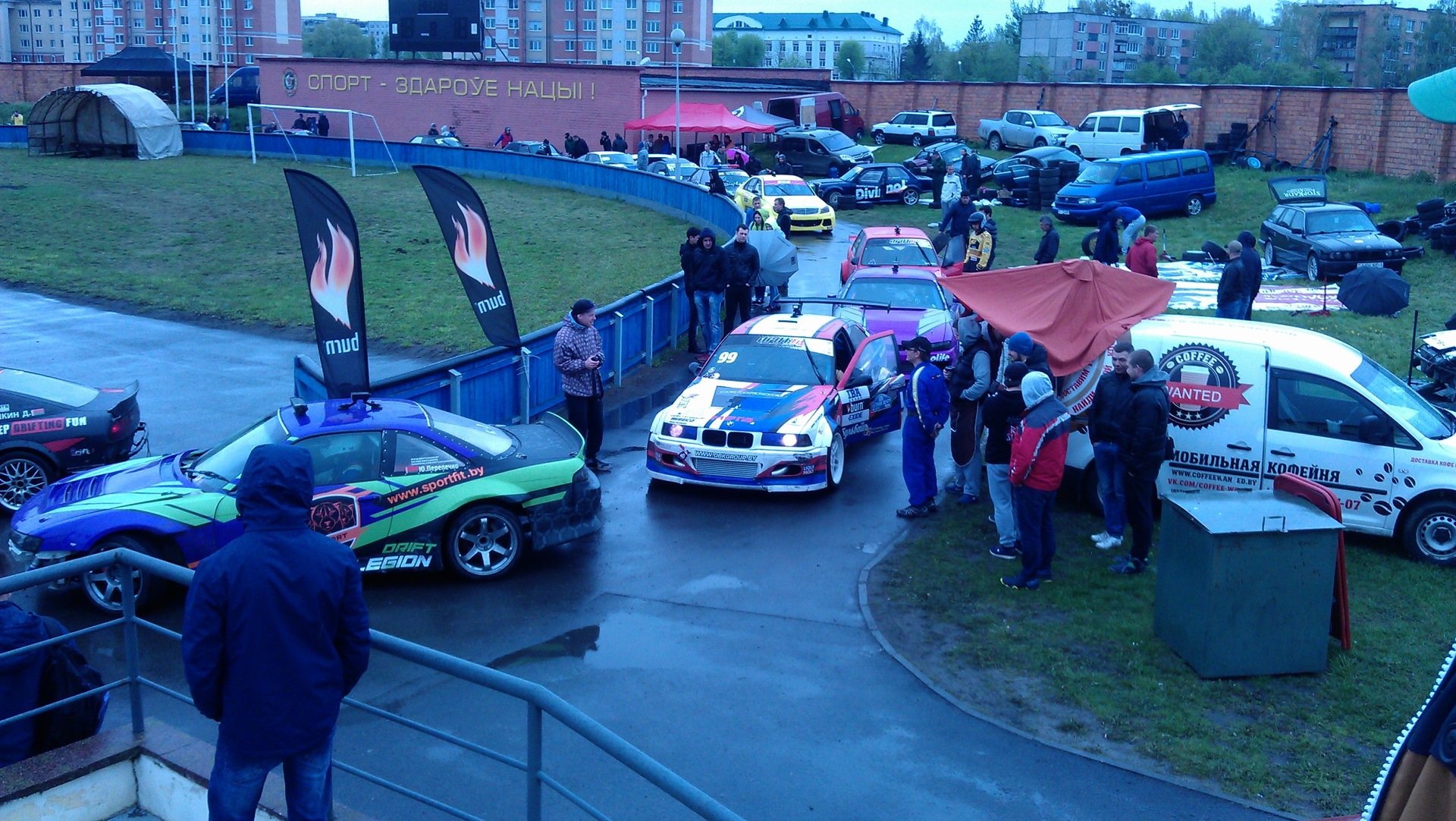 drift-audi-a4-avant-b5-1-8-2000