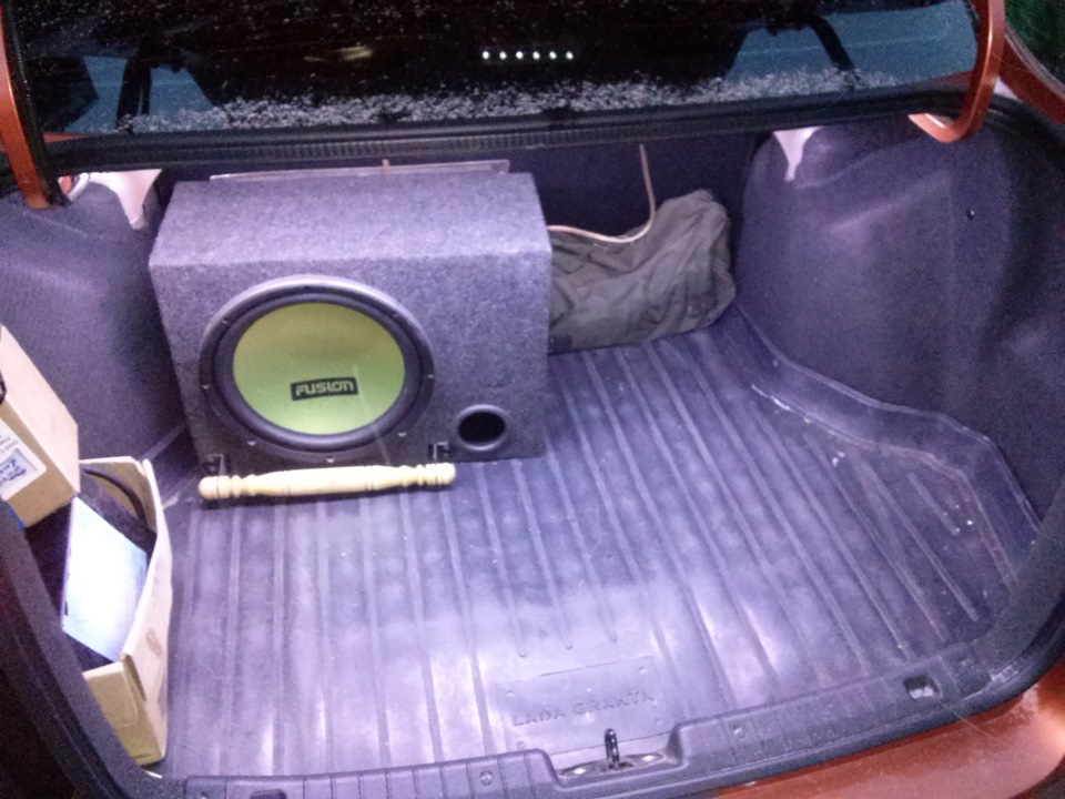 переделал свет в багажнике — Lada Гранта, 1,6 л, 2013 года | аксессуары ...