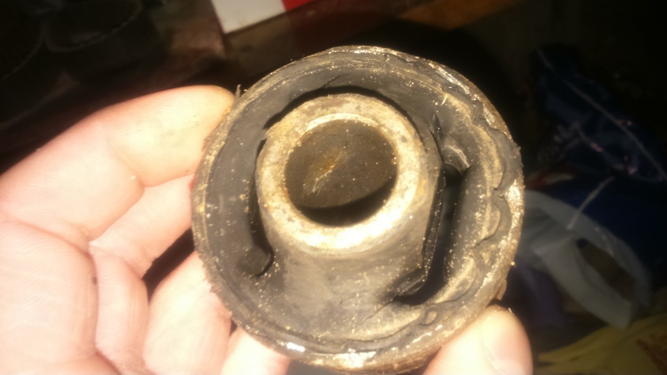 Замена передних сайлентблоков шаран. Замена сайлентблоков 7l0505465c. Сайлентблоки фольксваген шаран. Сайлентблоки фольксваген шаран. Ауди тт 4 сайлентблоки переднего рычага.