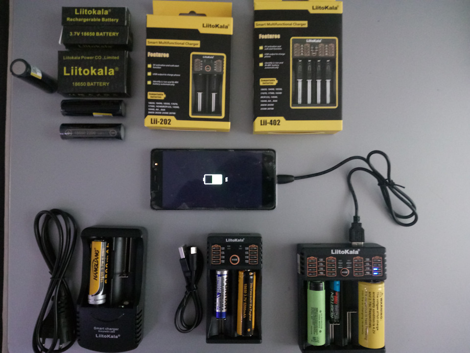 Аккумуляторный прожектор, usb smart зарядник с функцией Powerbank ...