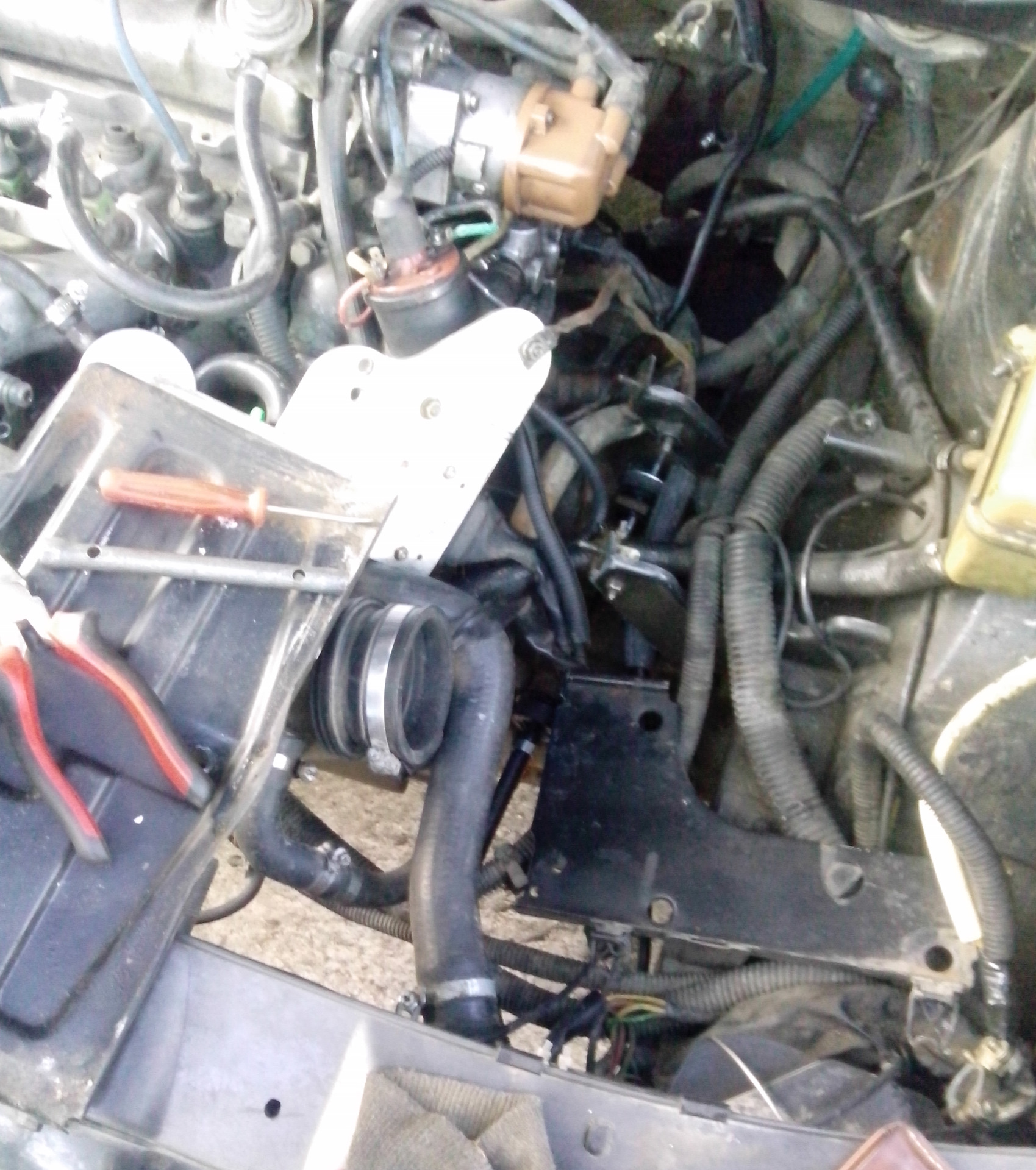 Замена троса сцепления. КПП BE1 — Peugeot 405, 1,9 л, 1988 года ...