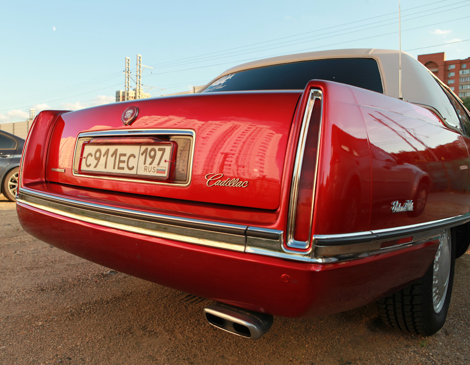 Pinstriping Cadillac Deville