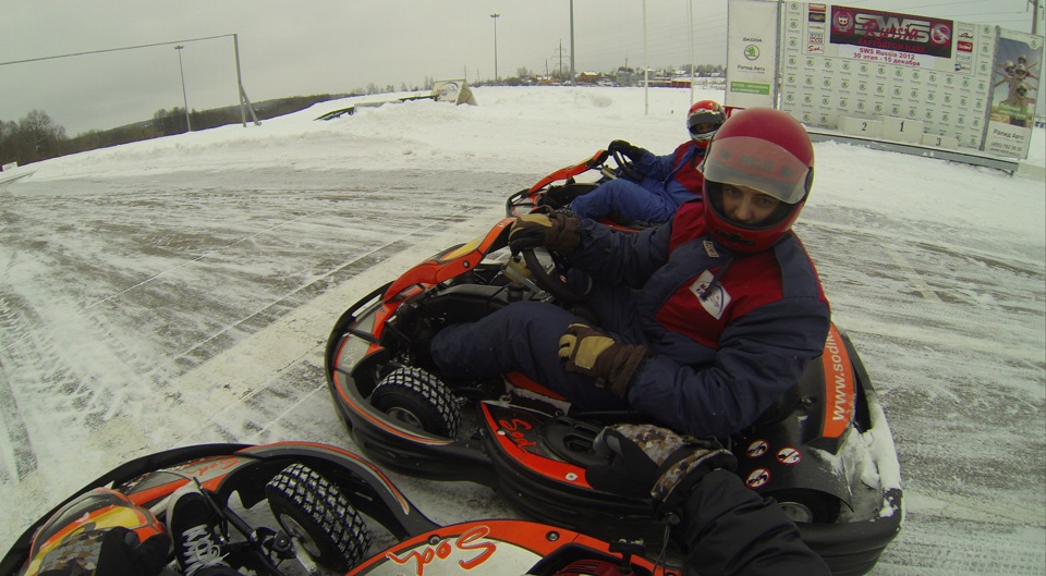 картинг на льду. зимний картинг. ферстаппен картинг. картинг на льду в москве. картинг красная поляна.