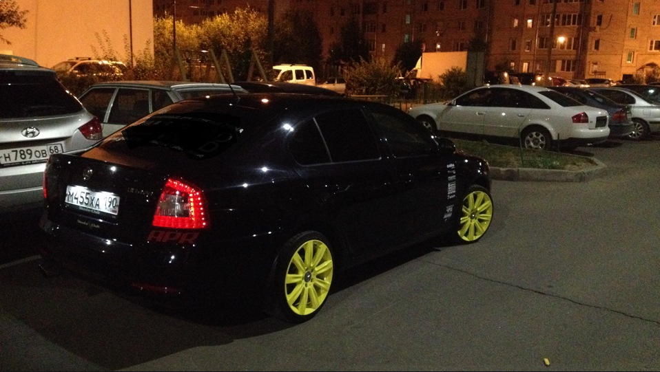 Изучаю спрос на шикарные кислотно-желтые диски R18 — Skoda Octavia A5 ...