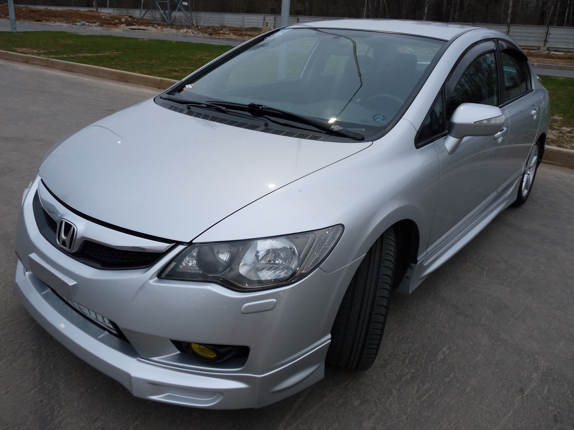 Хонда 4 д. Honda Civic 4d Mugen. Honda Civic 4d обвес Mugen. Honda Civic 8 обвес Mugen. Honda Civic 4d modulo.