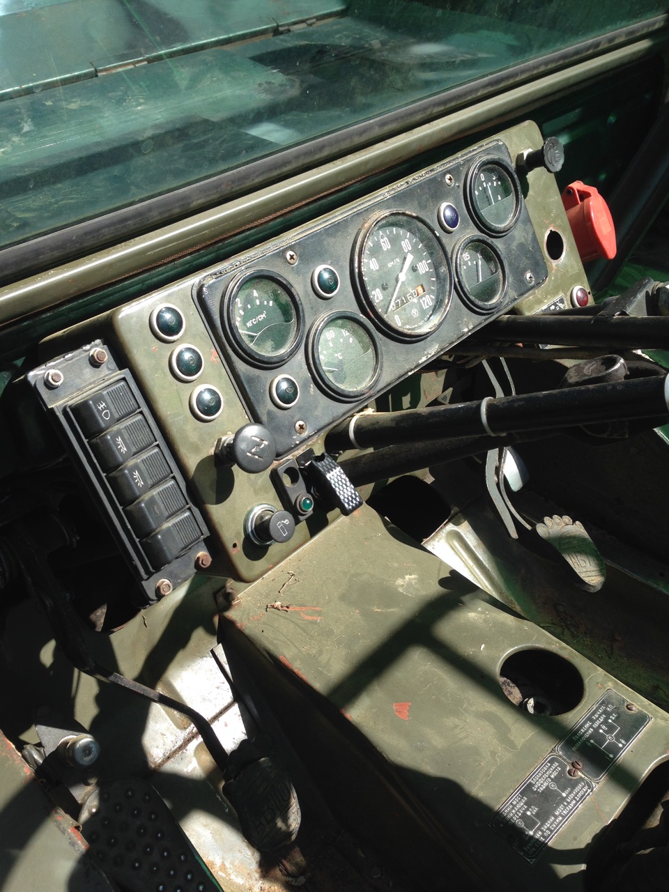 установка тумблера на зажигание — ЛуАЗ 967, 1,2 л, 1974 года ...