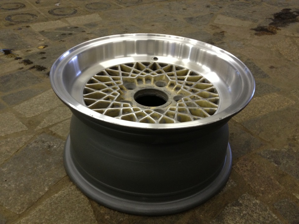 Полировка диска BBS — Volkswagen Golf Mk6, 1,4 л, 2009 года | своими ...