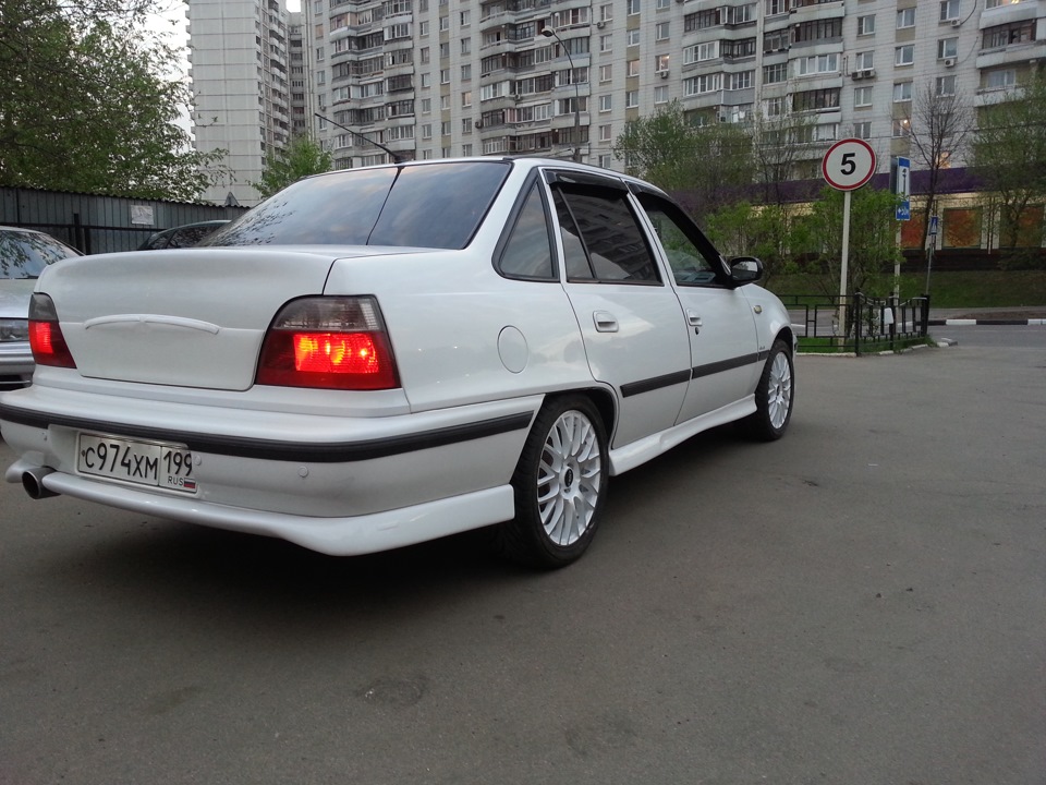 Uz Daewoo Nexia 1 1996