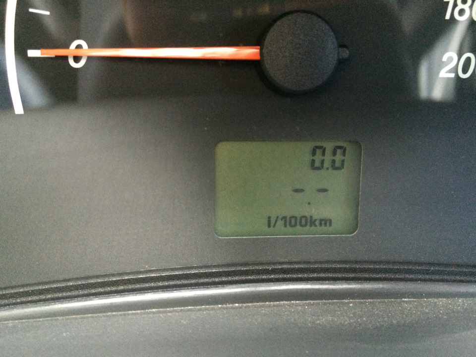 Мгновенный расход — Lada Приора хэтчбек, 1,6 л, 2012 года | электроника ...