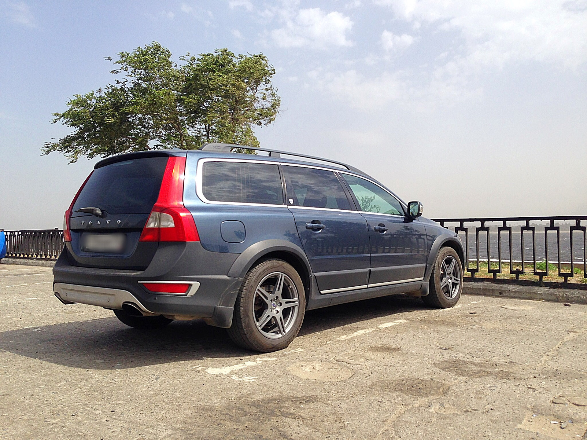 Эта пять, или новые размышления про то, зачем купил я эту машину. — Volvo  XC70 III, 2,4 л, 2009 года | путешествие | DRIVE2