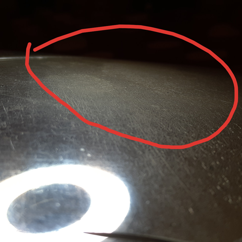 Потрескавшиеся мутное пятно. Общий вид. — УАЗ Patriot