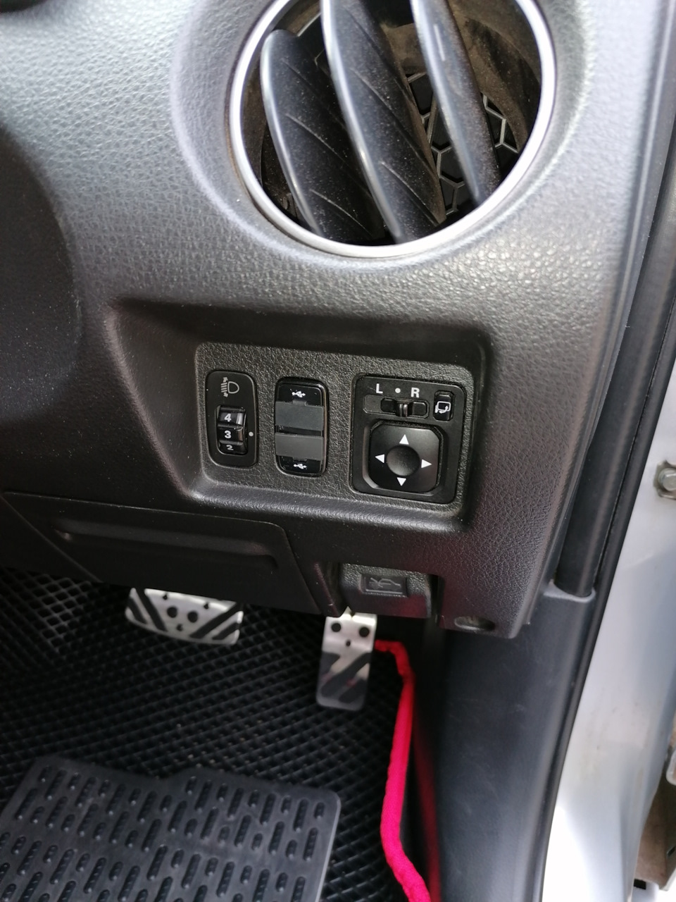 Usb/aux взамен прикуривателя — DRIVE2