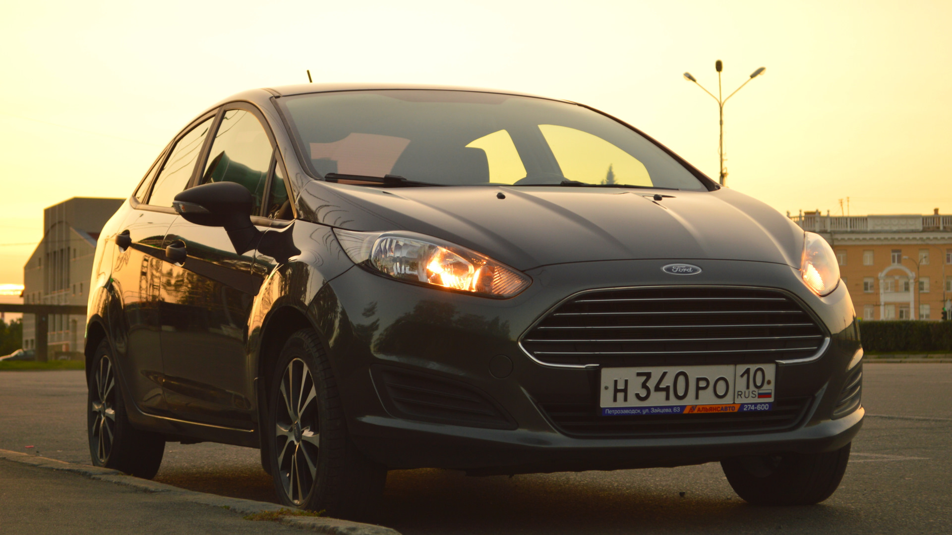 Ford Fiesta Sedan 1.6 бензиновый 2017 | седан для двоих на DRIVE2