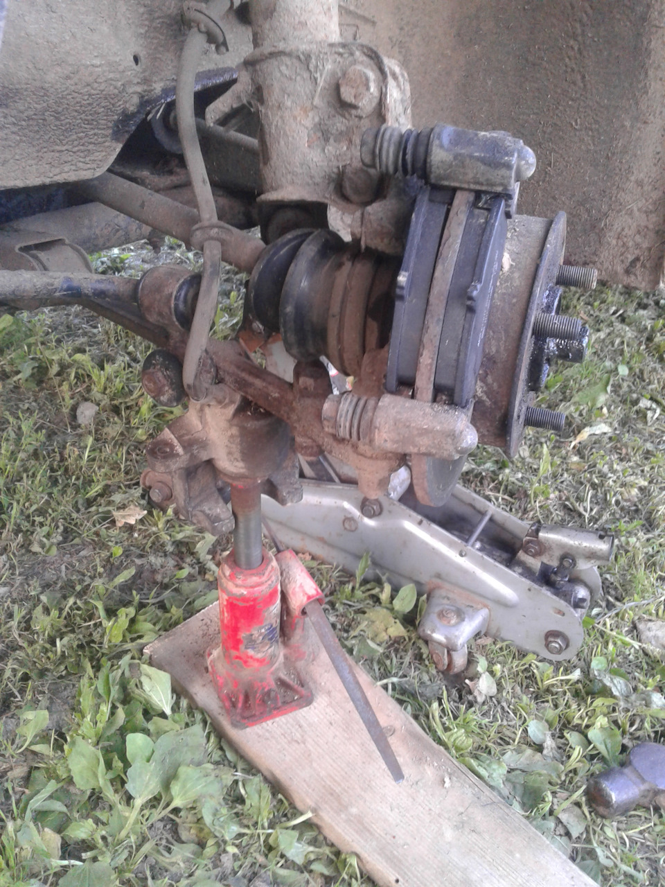 Как я менял колодки и матерился. — Lada 11113 Ока, 0,8 л, 2003 года ...