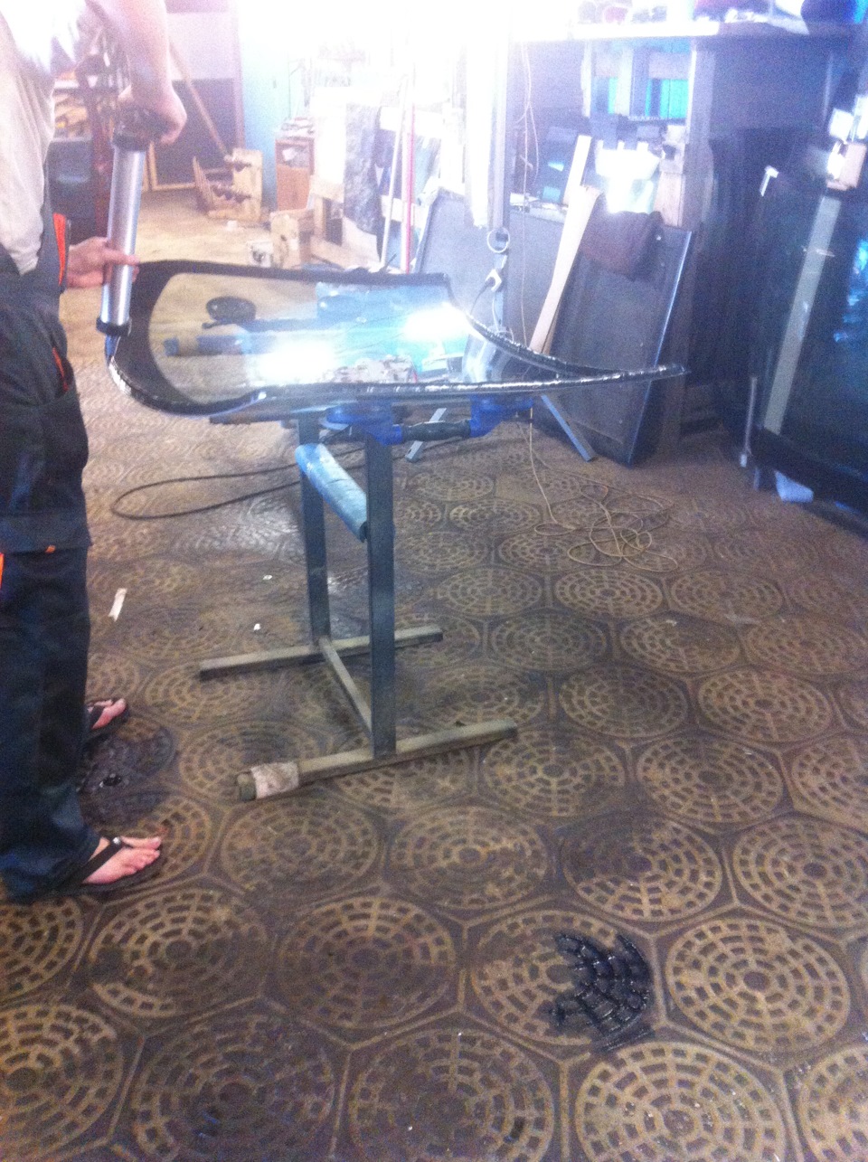 Замена лобового стекла — Lada Калина Хэтчбек (2G), 1,6 л, 2014 года ...