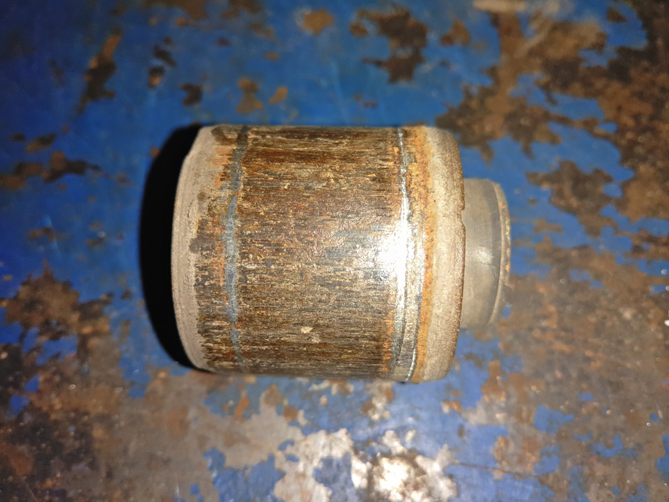 Ну вот так выглядет сайлент компании Lemförder после 30 000 бездорожья. — Mazda 3 (1G) BK