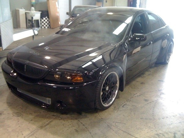 Кастомный Lincoln LS: 4.6 DOHC, supercharger, widebody. 