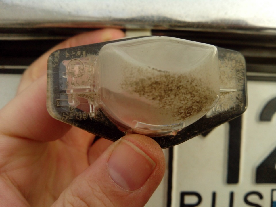 Замена лампочки подсветки номера хонда срв 2 поколения - Большой ...