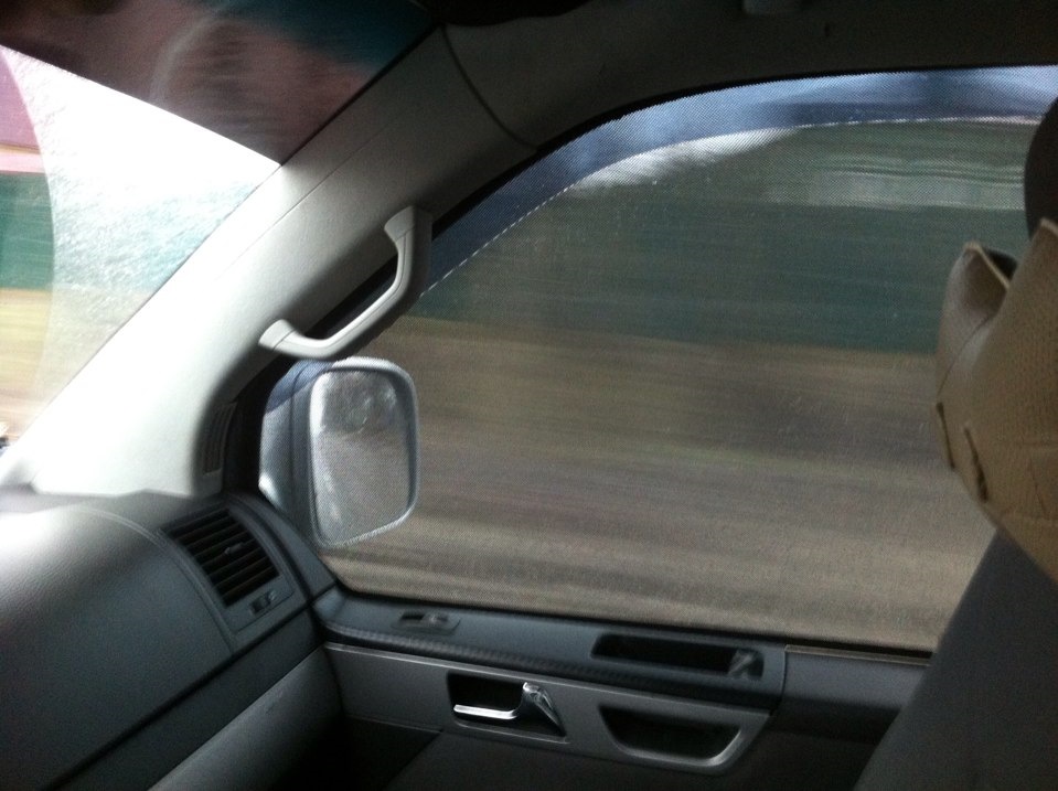 Сетки на передние окна купил. — Volkswagen Multivan (T5), 2,5 л, 2004 ...
