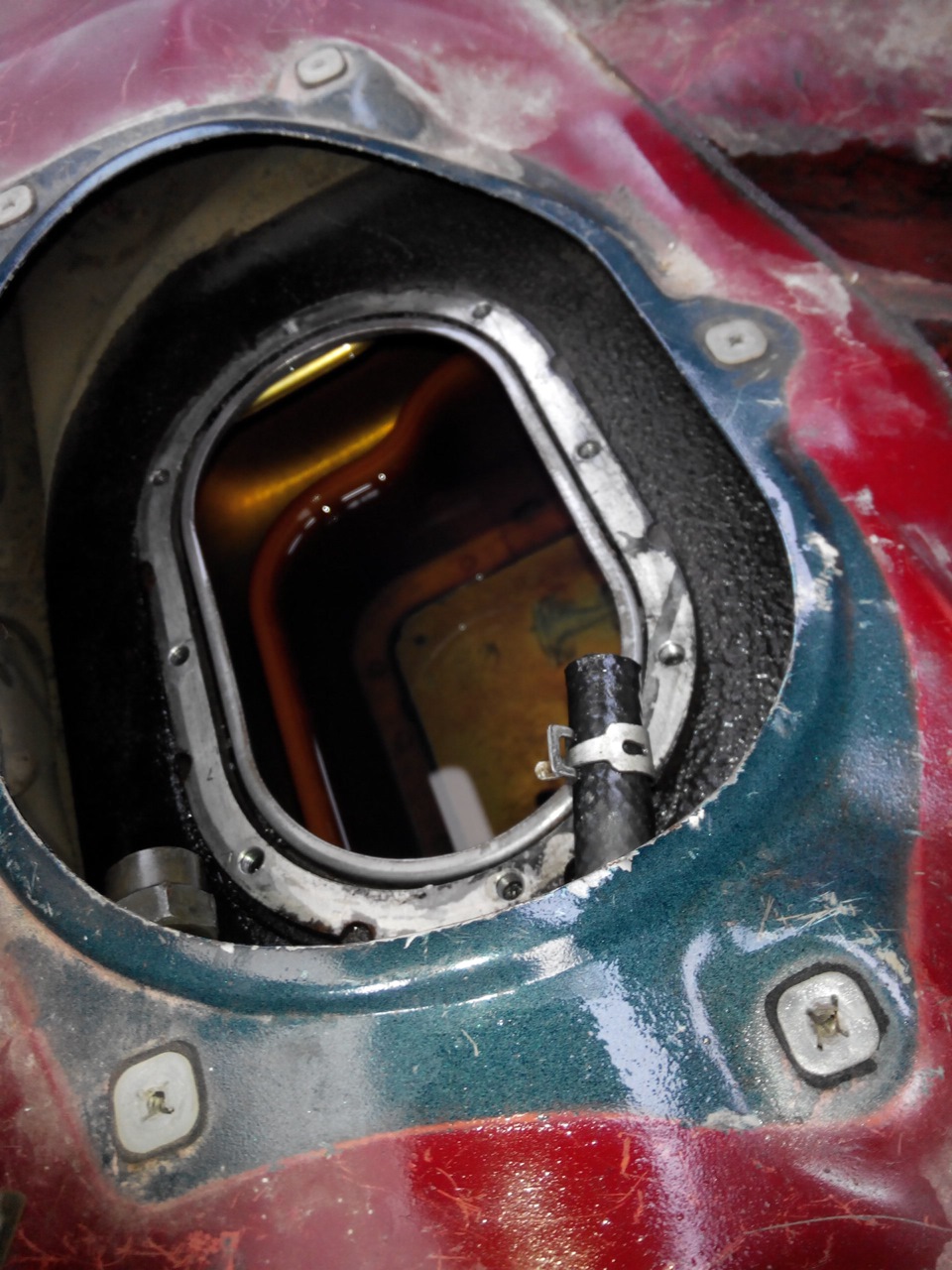 Замена прокладки в бензобаке — Toyota Camry (XV10), 2,2 л, 1992 года ...